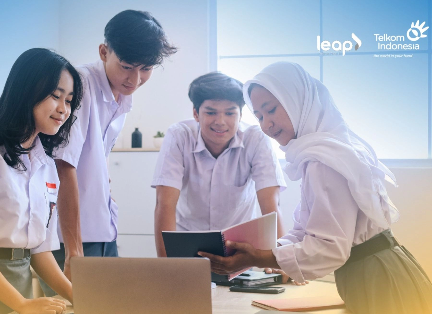 Telkom Dorong Pendidikan Digital Lewat Pijar Sekolah